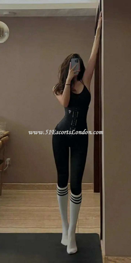 Sisi, 51 Escorts London